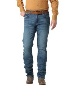 Wrangler Men's Retro Slim Straight Jean